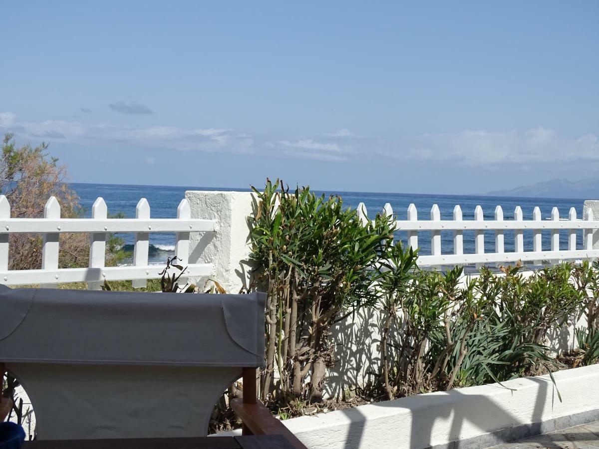 Nama Beach House モノリソス エクステリア 写真